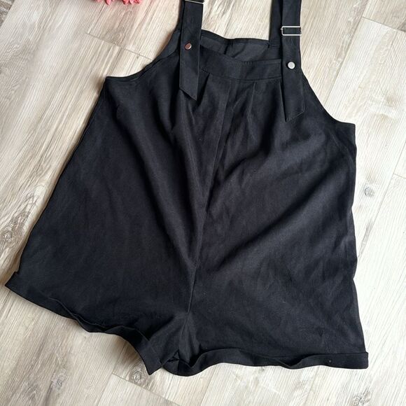 Shein Curve Black Faux Suede Romper Jumpsuit Size 2X - Picture 3 of 5